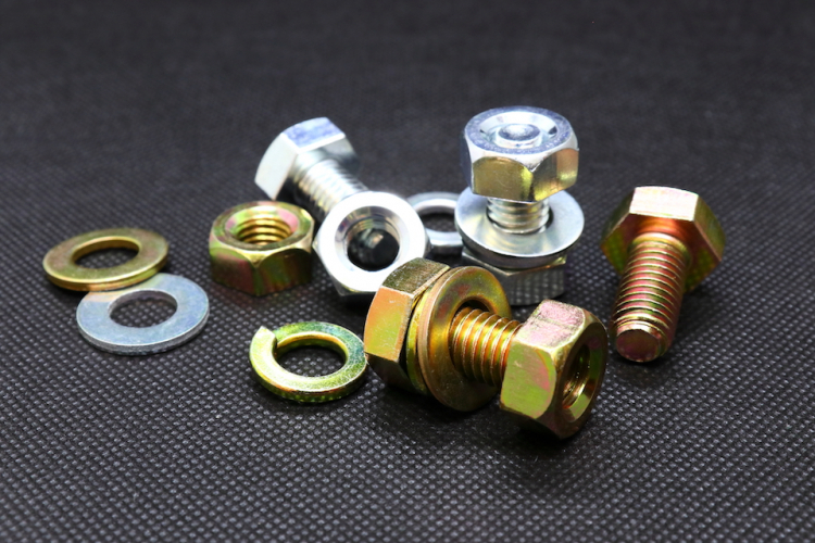 めっきの目的と種類‐表面処理から電子部品としての機能まで